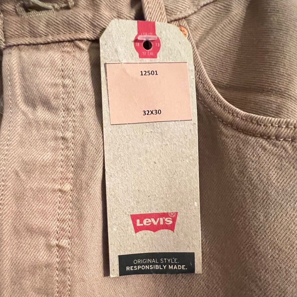 Khaki Levi’s Jeans!! 32X30 - Picture 4 of 4